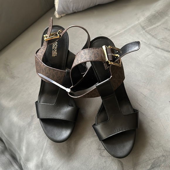 Sandals Michael Kors new - Picture 1 of 3